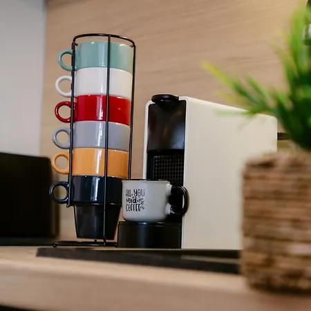 Pool Resort- Lena Lux 7 I 8