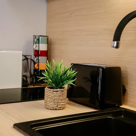 Pool Resort- Lena Lux 7 I 8