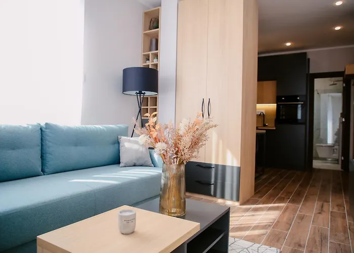 Pool Resort- Lena Lux 7 I 8 *