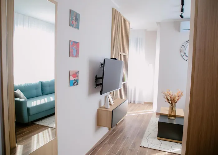 Pool Resort- Lena Lux 7 I 8 Vrdnik