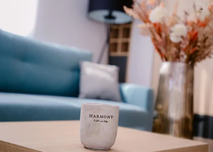 Pool Resort- Lena Lux 7 I 8