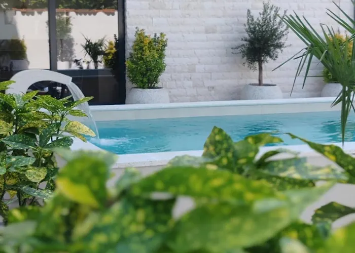 Pool Resort- Lena Lux 7 I 8 Apartamento *