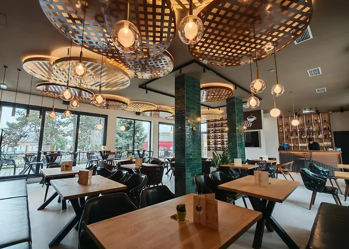 Apartamento Pool Resort- Lena Lux 7 I 8 Vrdnik