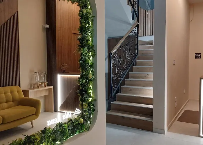 Pool Resort- Lena Lux 7 I 8 *